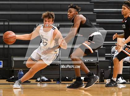 Thumbnail 3 in Hutto @ Vandegrift photogallery.