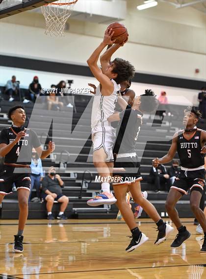 Thumbnail 2 in Hutto @ Vandegrift photogallery.