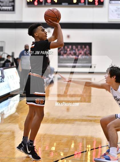 Thumbnail 2 in Hutto @ Vandegrift photogallery.