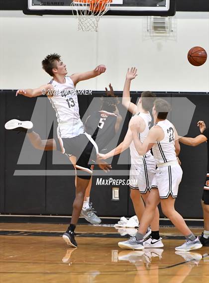 Thumbnail 2 in Hutto @ Vandegrift photogallery.