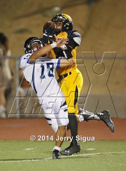 Thumbnail 3 in Kamehameha @ Del Oro (2014 Honor Bowl - NorCal) photogallery.