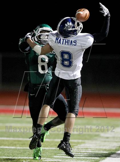 Thumbnail 3 in Analy vs. El Cerrito (CIF NCS D3 Playoffs) photogallery.
