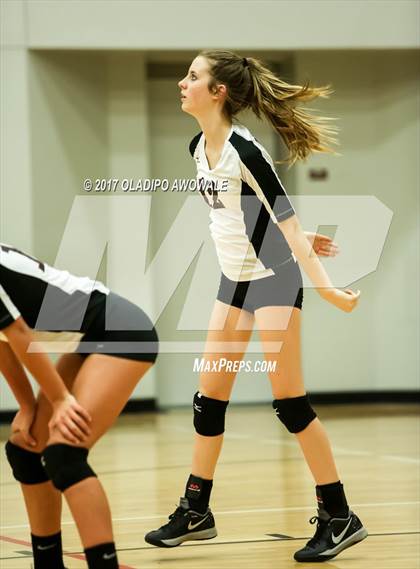 Thumbnail 2 in Wylie vs Caddo Mills photogallery.