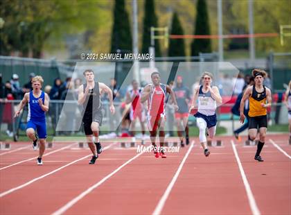 Thumbnail 2 in Harold Scott Invitational (100 Meter) photogallery.
