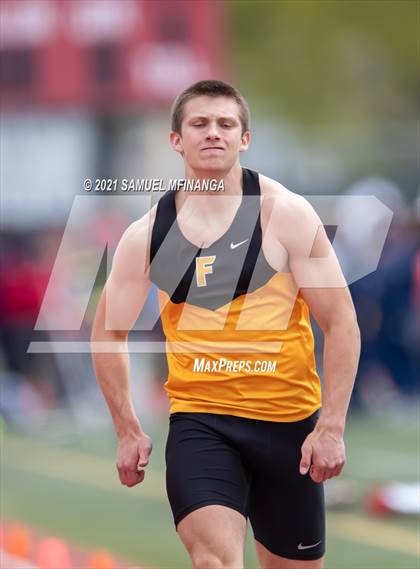 Thumbnail 2 in Harold Scott Invitational (100 Meter) photogallery.