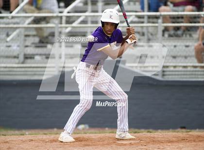 Thumbnail 2 in Lutcher @ E.D. White photogallery.