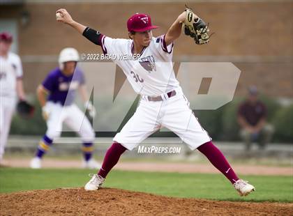 Thumbnail 2 in Lutcher @ E.D. White photogallery.