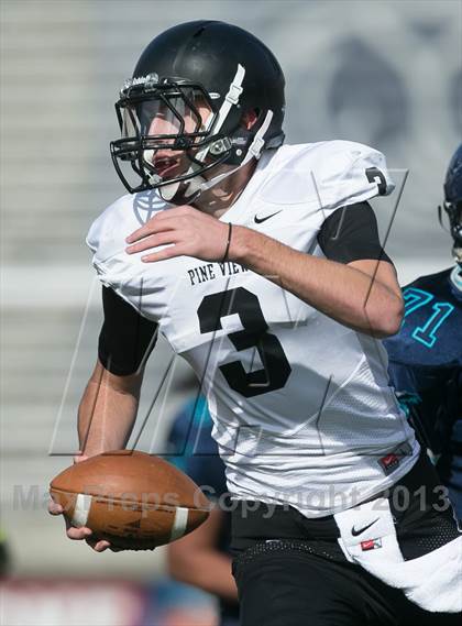 Thumbnail 2 in Juan Diego Catholic vs Pine View (UHSAA 3AA Semifinal) photogallery.