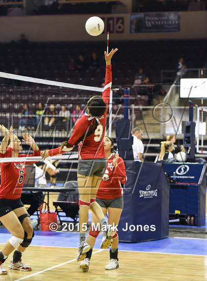 Thumbnail 2 in Monument Valley vs. Florence (AIA D3 Playoff) photogallery.