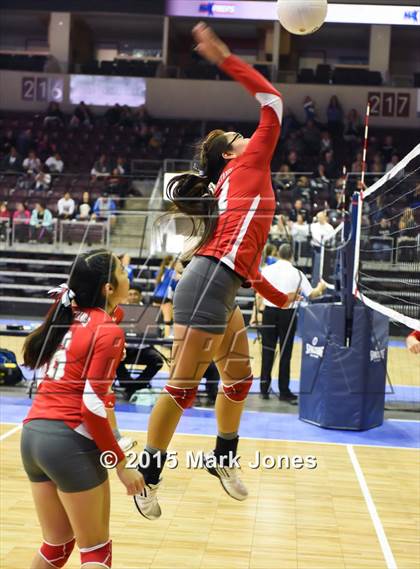 Thumbnail 2 in Monument Valley vs. Florence (AIA D3 Playoff) photogallery.