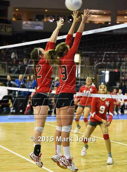 Thumbnail 3 in Monument Valley vs. Florence (AIA D3 Playoff) photogallery.