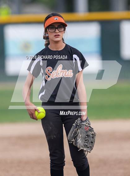 Thumbnail 1 in Dinuba @ Selma photogallery.