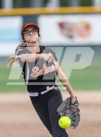 Thumbnail 3 in Dinuba @ Selma photogallery.