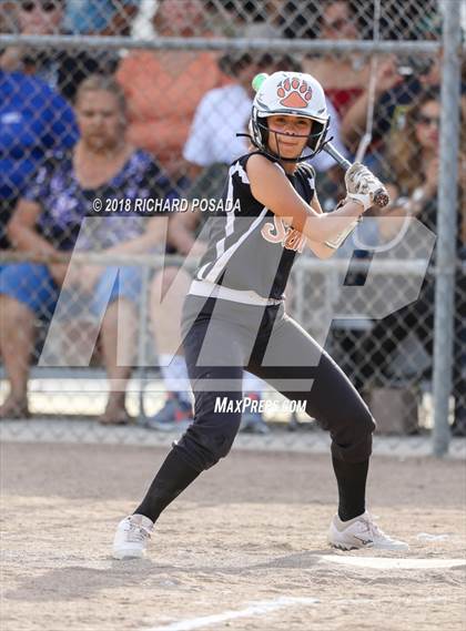 Thumbnail 3 in Dinuba @ Selma photogallery.