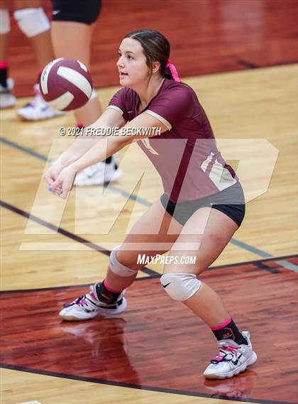 Thumbnail 3 in Pilot Point vs. Whitesboro photogallery.