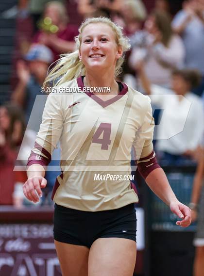 Thumbnail 1 in Pilot Point vs. Whitesboro photogallery.