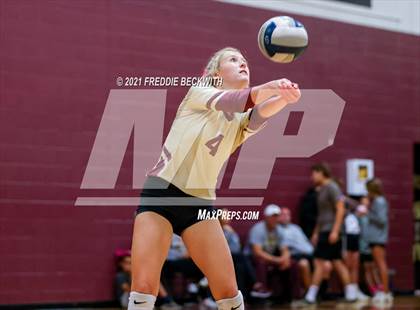 Thumbnail 3 in Pilot Point vs. Whitesboro photogallery.