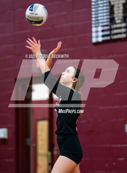 Thumbnail 3 in Pilot Point vs. Whitesboro photogallery.