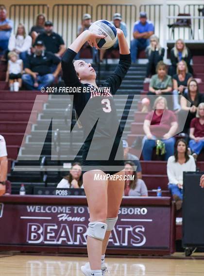 Thumbnail 3 in Pilot Point vs. Whitesboro photogallery.