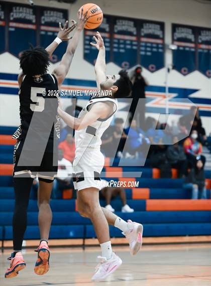 Thumbnail 3 in Shalhevet vs Knight (7th Annual West Valley Tip-off Classic) photogallery.