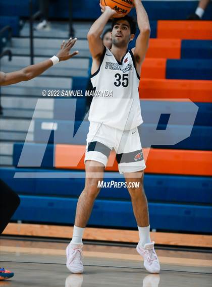Thumbnail 2 in Shalhevet vs Knight (7th Annual West Valley Tip-off Classic) photogallery.