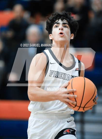 Thumbnail 3 in Shalhevet vs Knight (7th Annual West Valley Tip-off Classic) photogallery.