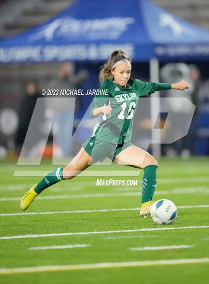 Thumbnail 2 in Skyline vs Issaquah (WIAA 4A Semifinal) photogallery.