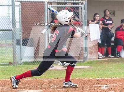 Thumbnail 2 in Palmview vs Los Fresnos (La Joya Tournament) photogallery.