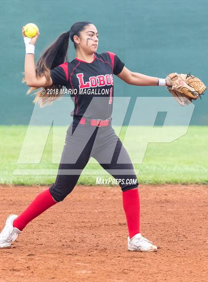 Thumbnail 3 in Palmview vs Los Fresnos (La Joya Tournament) photogallery.