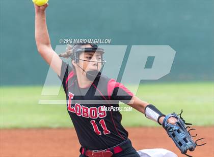Thumbnail 2 in Palmview vs Los Fresnos (La Joya Tournament) photogallery.