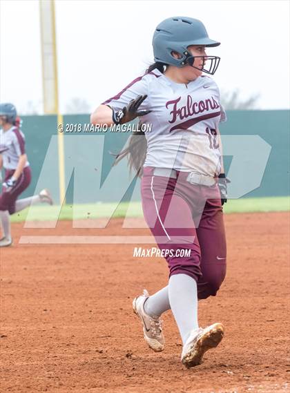 Thumbnail 2 in Palmview vs Los Fresnos (La Joya Tournament) photogallery.