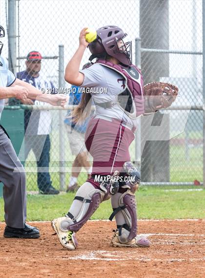 Thumbnail 3 in Palmview vs Los Fresnos (La Joya Tournament) photogallery.