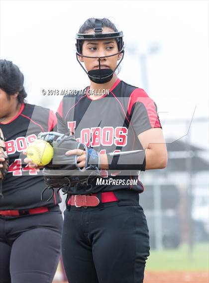 Thumbnail 1 in Palmview vs Los Fresnos (La Joya Tournament) photogallery.