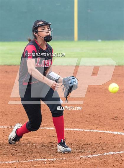Thumbnail 3 in Palmview vs Los Fresnos (La Joya Tournament) photogallery.
