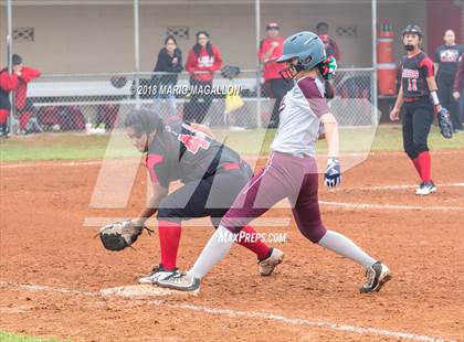 Thumbnail 1 in Palmview vs Los Fresnos (La Joya Tournament) photogallery.