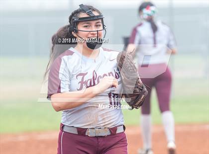 Thumbnail 2 in Palmview vs Los Fresnos (La Joya Tournament) photogallery.