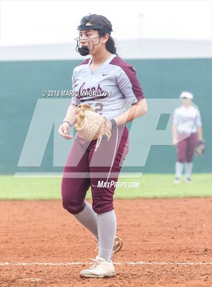 Thumbnail 2 in Palmview vs Los Fresnos (La Joya Tournament) photogallery.