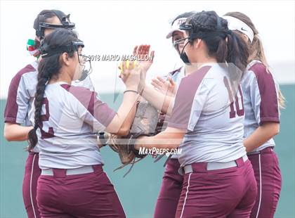 Thumbnail 1 in Palmview vs Los Fresnos (La Joya Tournament) photogallery.