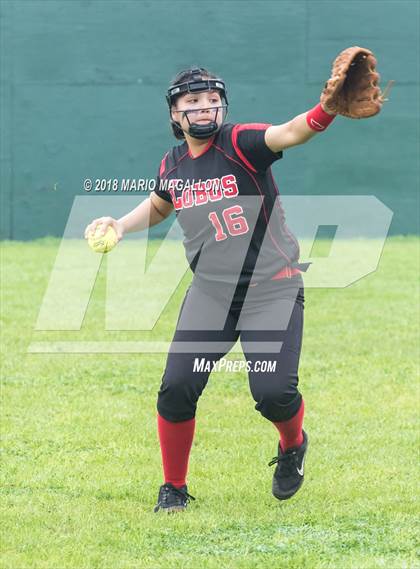 Thumbnail 2 in Palmview vs Los Fresnos (La Joya Tournament) photogallery.