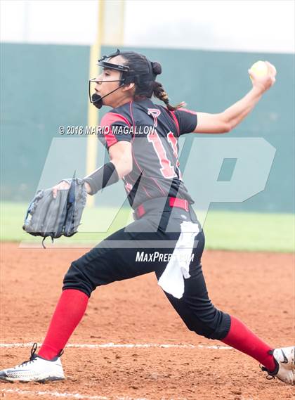 Thumbnail 3 in Palmview vs Los Fresnos (La Joya Tournament) photogallery.