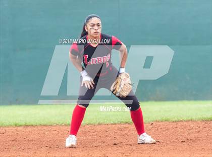 Thumbnail 2 in Palmview vs Los Fresnos (La Joya Tournament) photogallery.