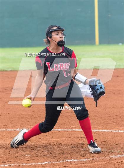 Thumbnail 3 in Palmview vs Los Fresnos (La Joya Tournament) photogallery.