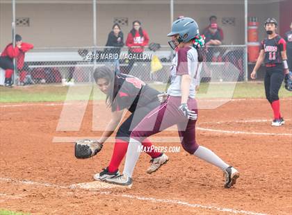 Thumbnail 2 in Palmview vs Los Fresnos (La Joya Tournament) photogallery.