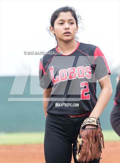 Thumbnail 2 in Palmview vs Los Fresnos (La Joya Tournament) photogallery.