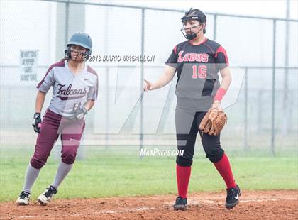 Thumbnail 3 in Palmview vs Los Fresnos (La Joya Tournament) photogallery.