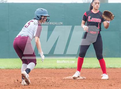 Thumbnail 1 in Palmview vs Los Fresnos (La Joya Tournament) photogallery.