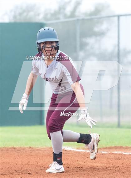Thumbnail 3 in Palmview vs Los Fresnos (La Joya Tournament) photogallery.