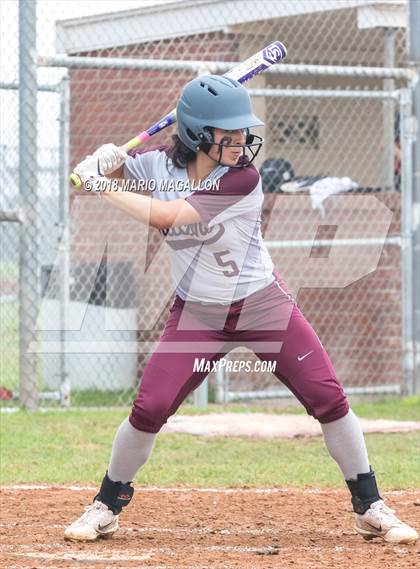 Thumbnail 1 in Palmview vs Los Fresnos (La Joya Tournament) photogallery.