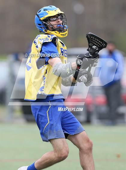 Thumbnail 2 in St Thomas Aquinas vs North Brunswick photogallery.