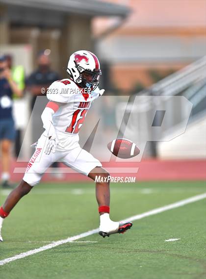 Thumbnail 1 in Manor @ Vandegrift photogallery.